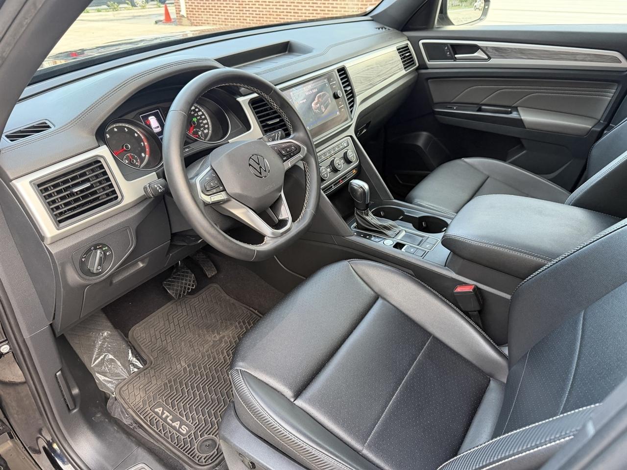 Volkswagen Atlas Cross Sport V6 SE w/Technology 2021