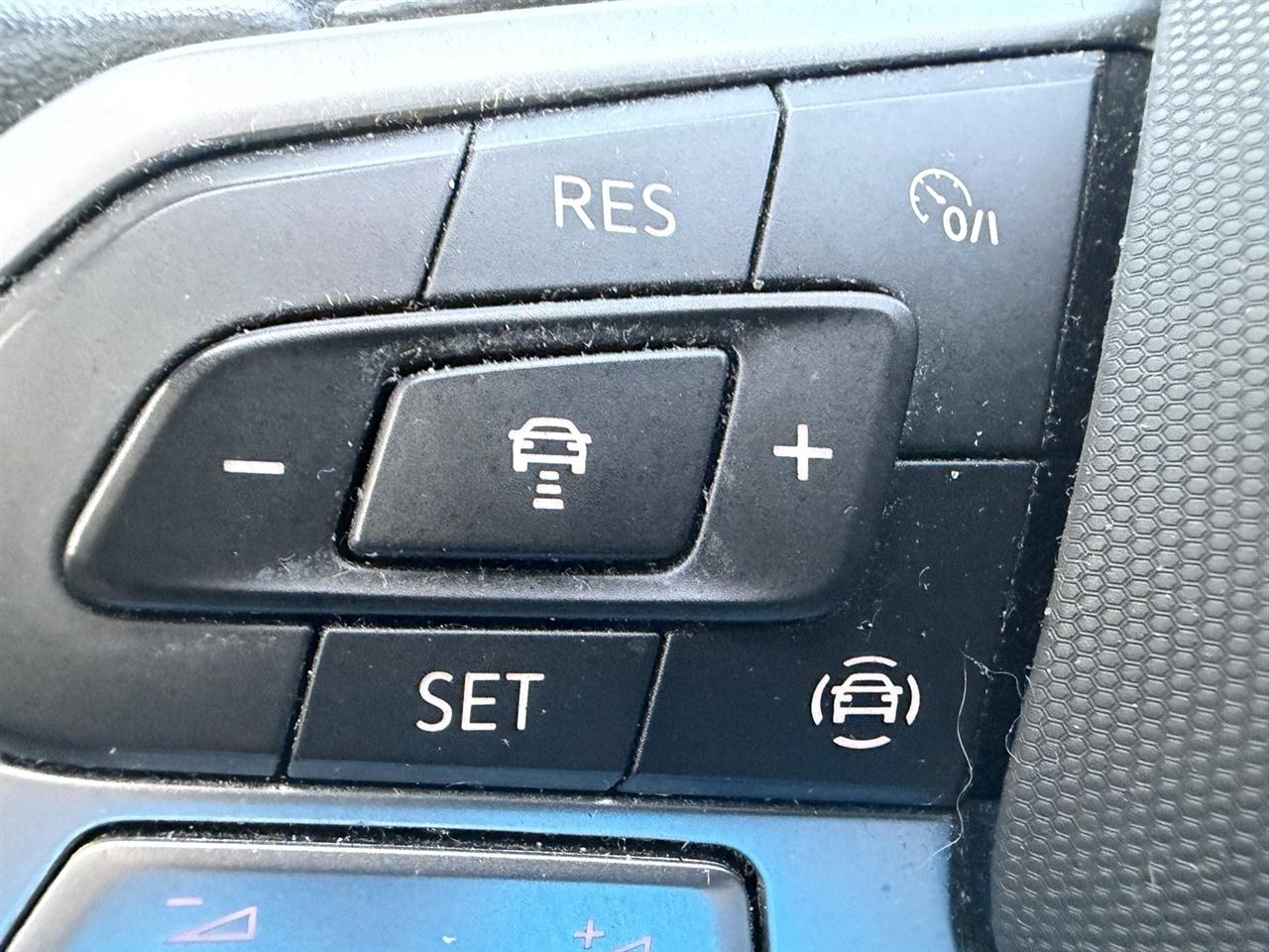 Volkswagen Atlas Cross Sport V6 SE w/Technology 2021