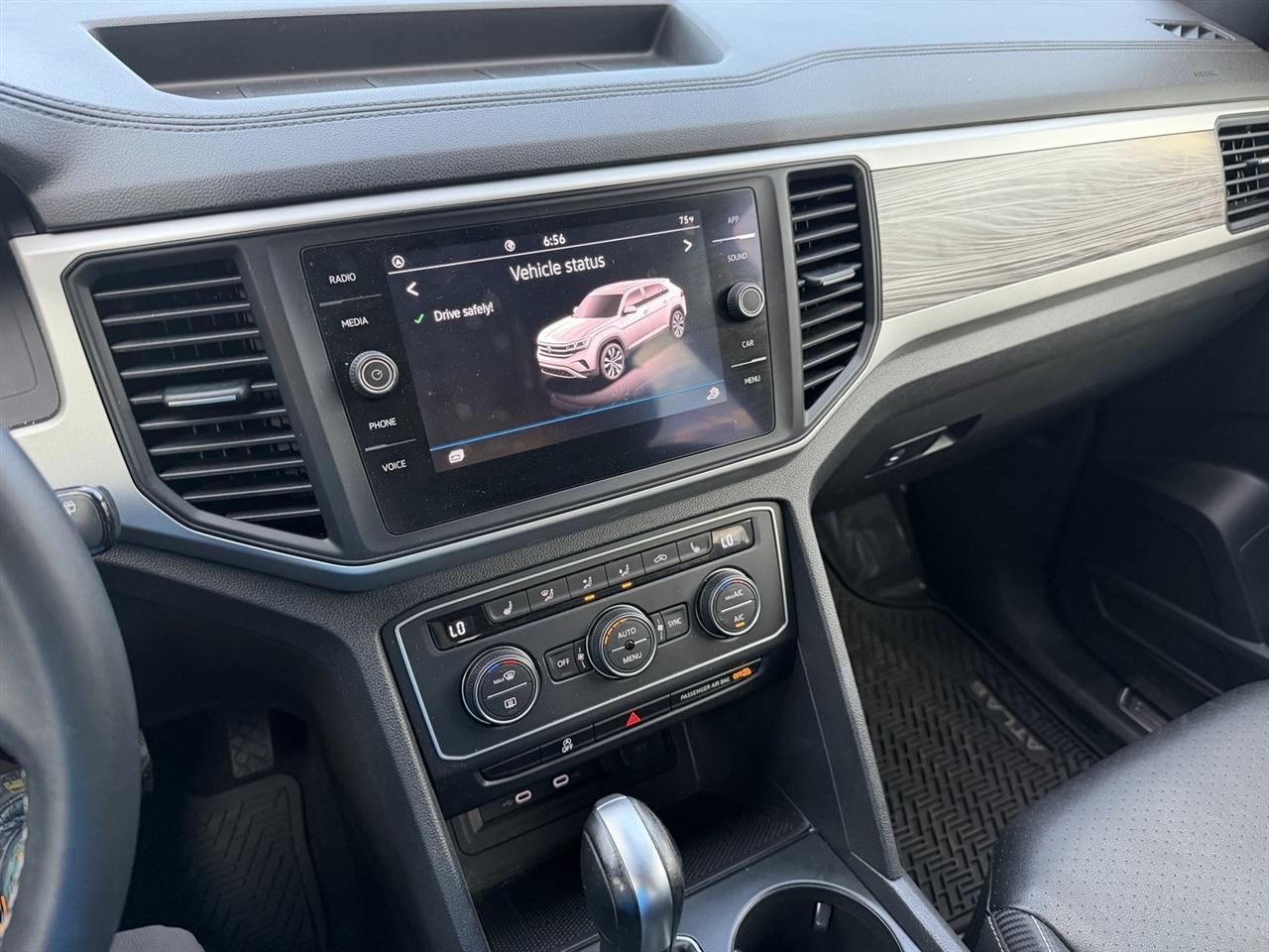 Volkswagen Atlas Cross Sport V6 SE w/Technology 2021