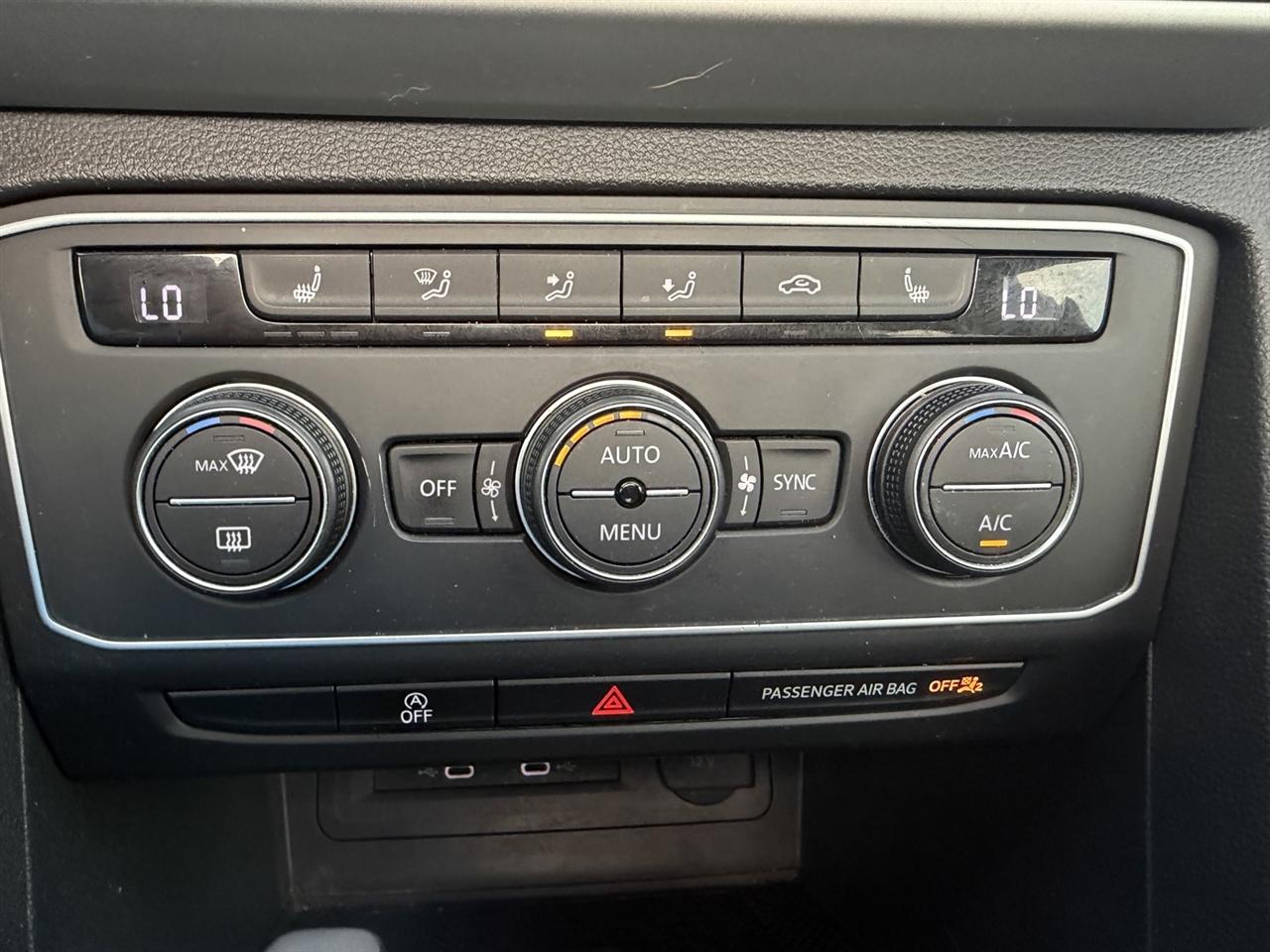Volkswagen Atlas Cross Sport V6 SE w/Technology 2021