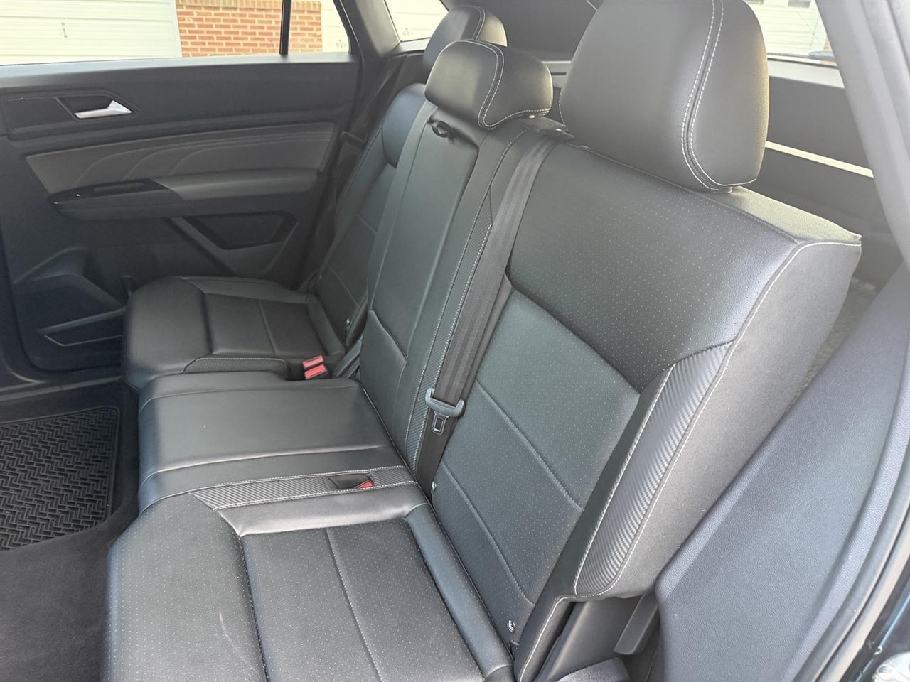 Volkswagen Atlas Cross Sport V6 SE w/Technology 2021