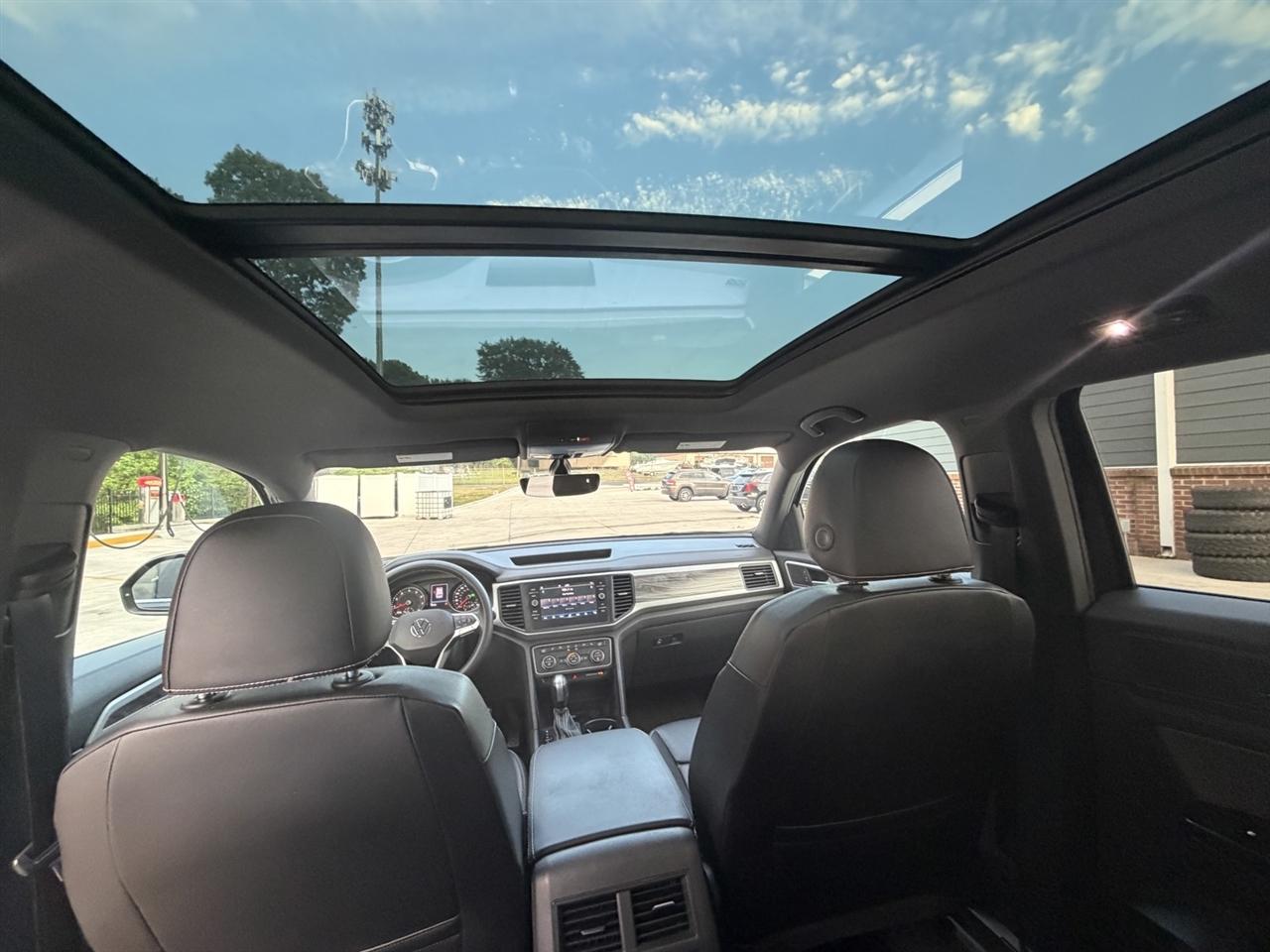 Volkswagen Atlas Cross Sport V6 SE w/Technology 2021