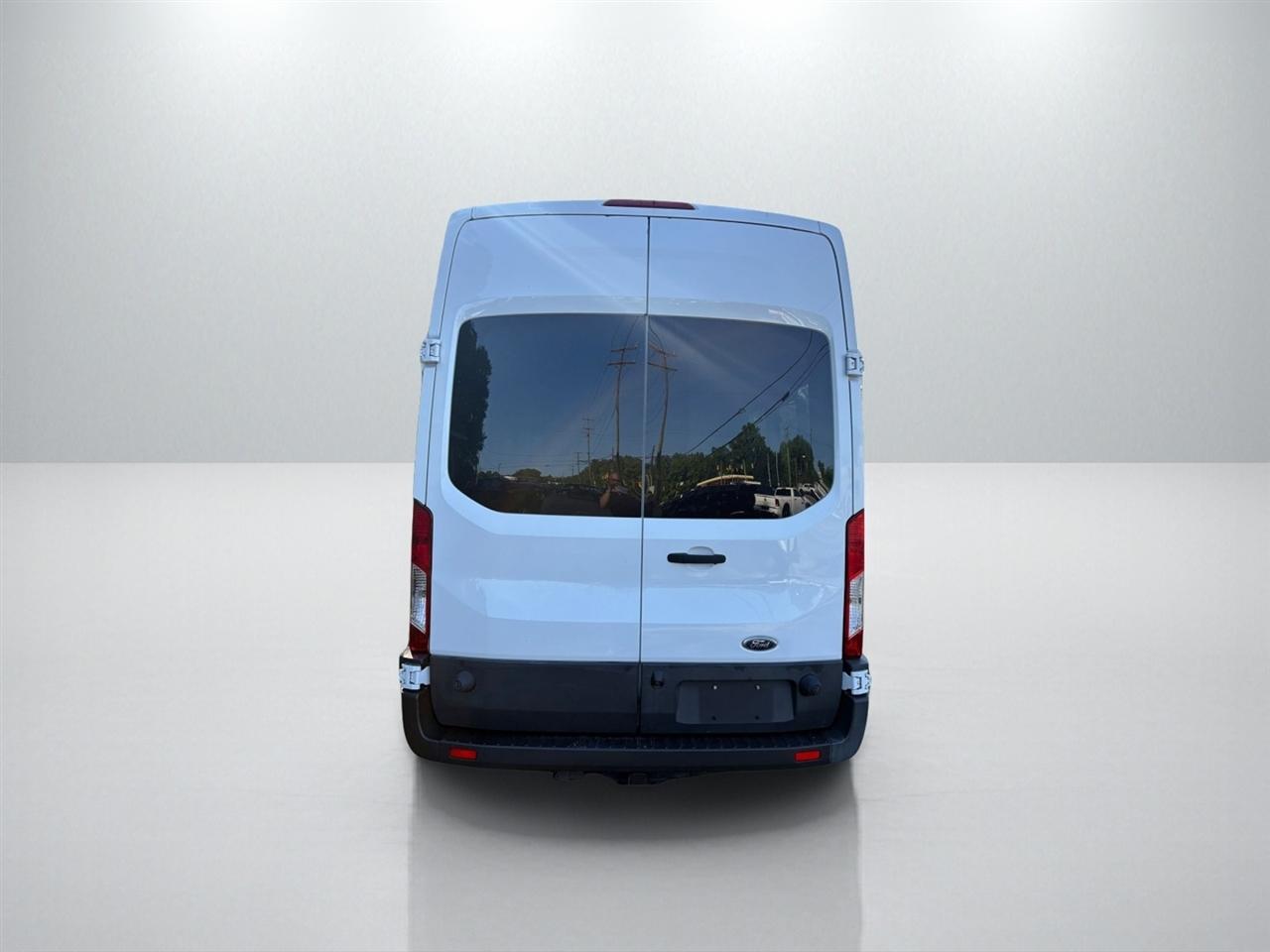 Ford Transit 350 Wagon HD High Roof XL Sliding Pass. 148 WB EL 2016