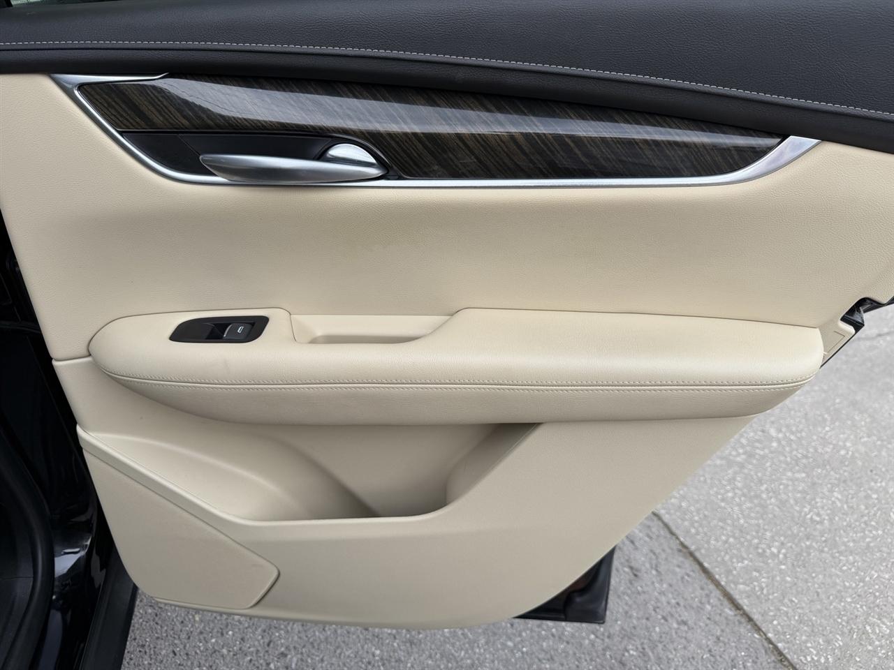 Cadillac XT5 FWD 4dr 2019