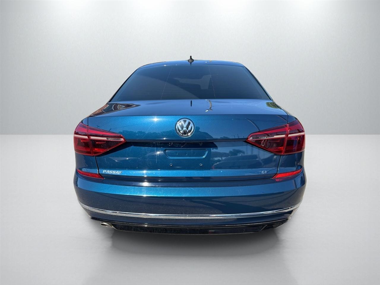 Volkswagen Passat S 2018