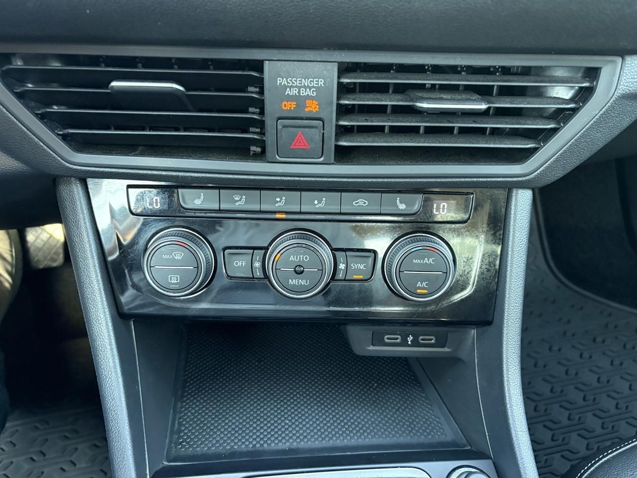 Volkswagen Jetta SE 4D Sedan at 2023