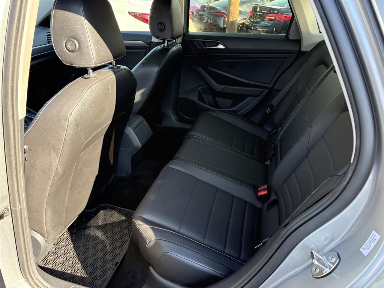 Volkswagen Jetta SE 4D Sedan at 2023
