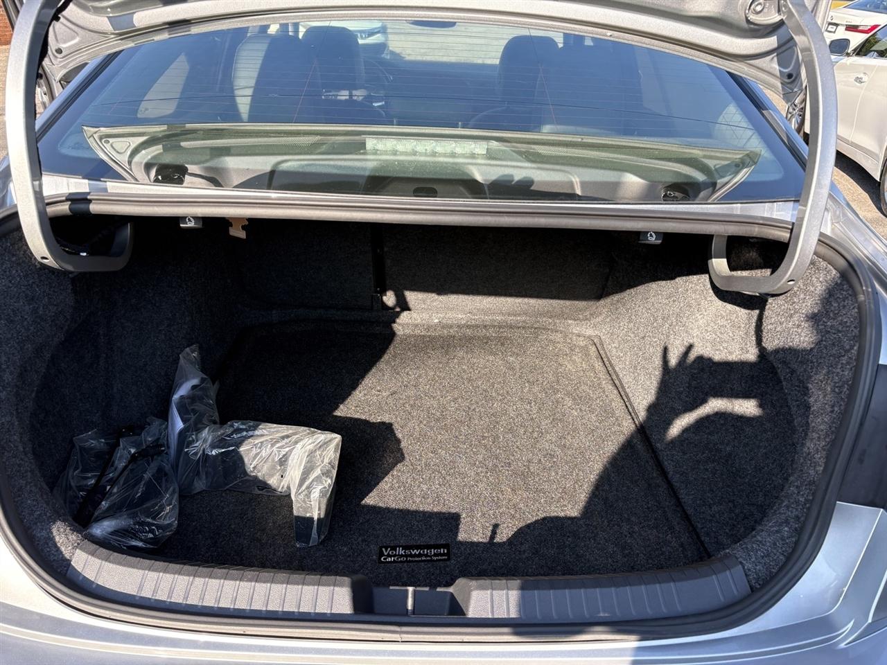 Volkswagen Jetta SE 4D Sedan at 2023