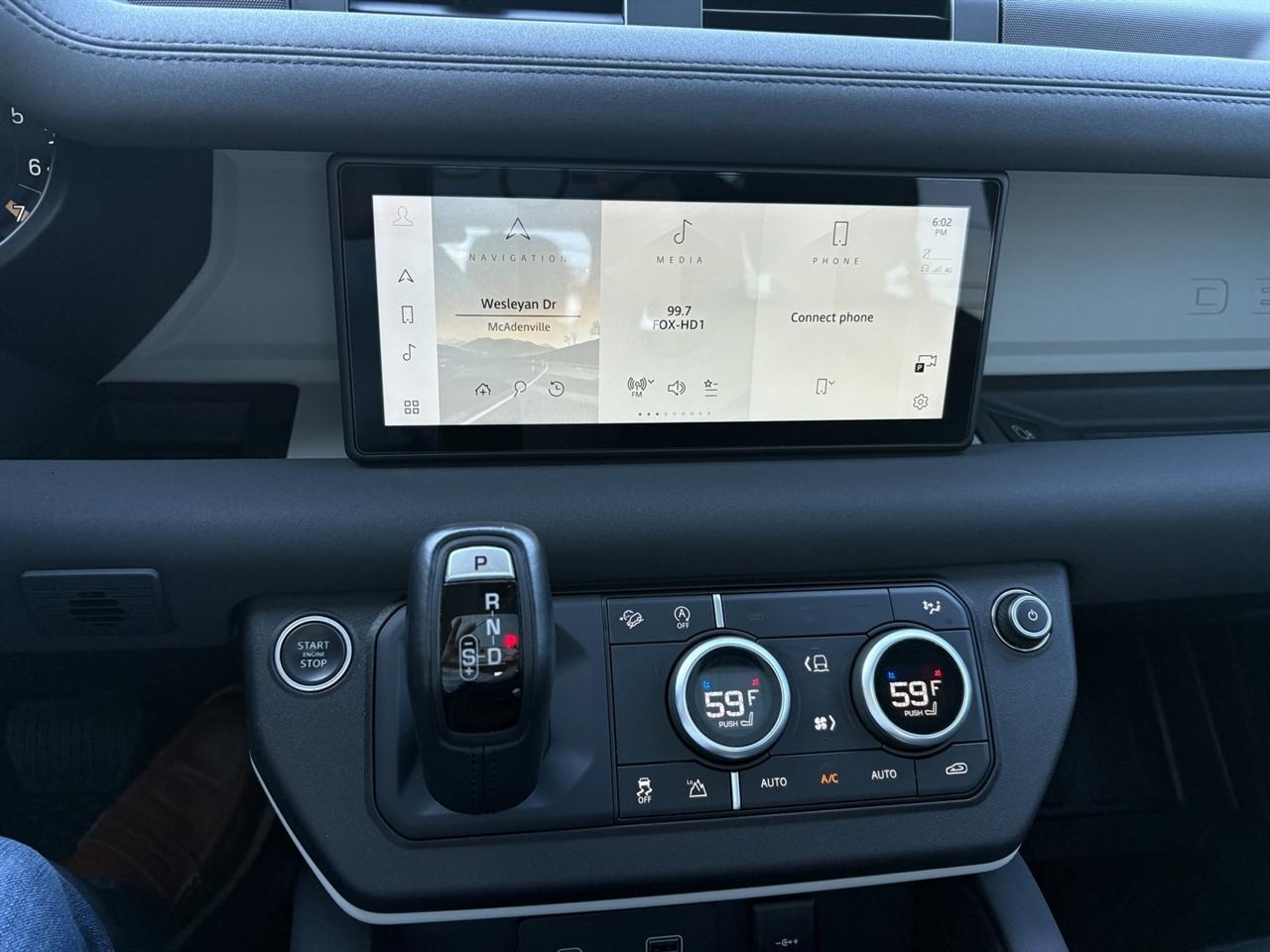 Land Rover Defender 110 SE 2023