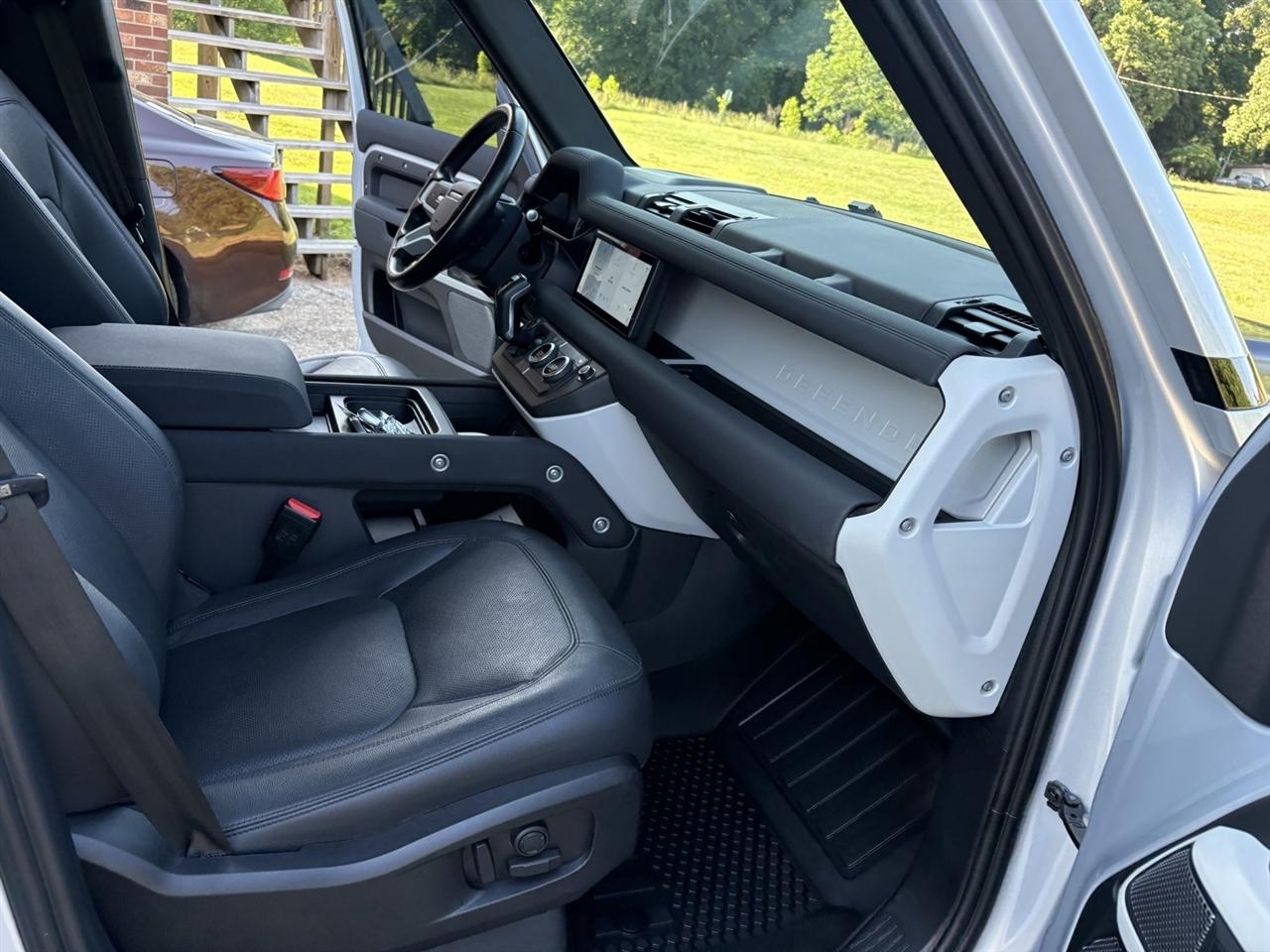 Land Rover Defender 110 SE 2023