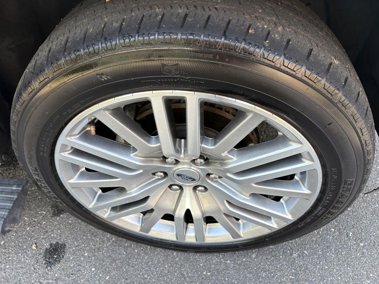 Ford Expedition MAX Limited 4WD 2024