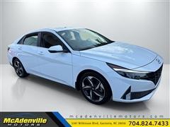 2022 Hyundai Elantra 