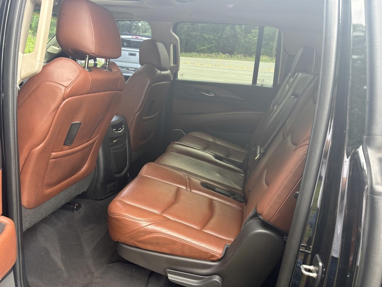 Cadillac Escalade ESV 2WD Premium 2015
