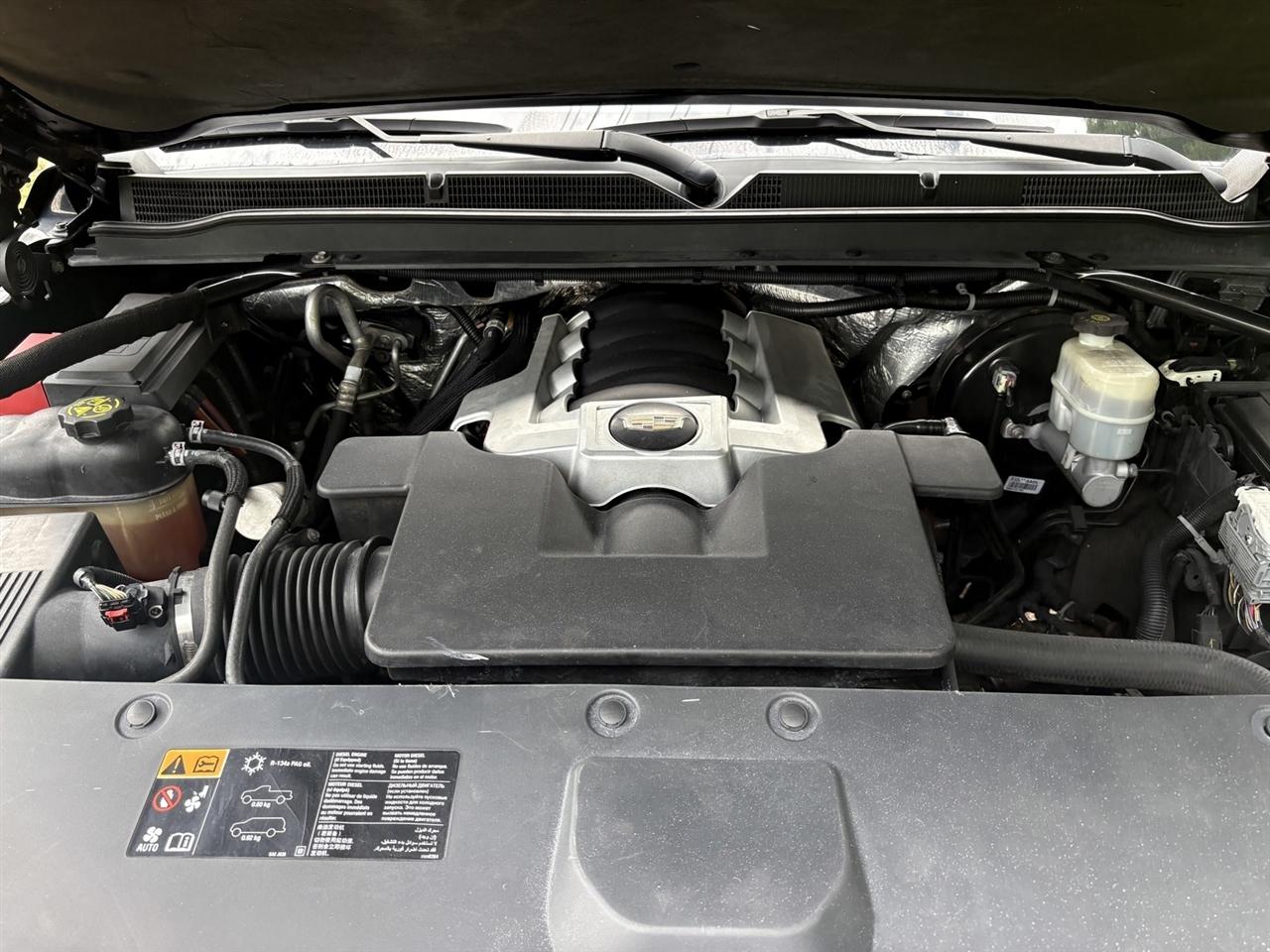 Cadillac Escalade ESV 2WD Premium 2015