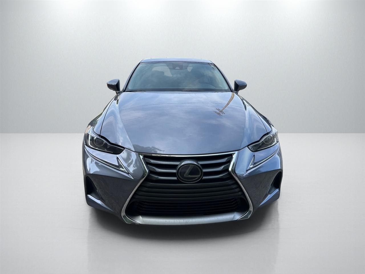 Lexus IS 300 RWD 2020