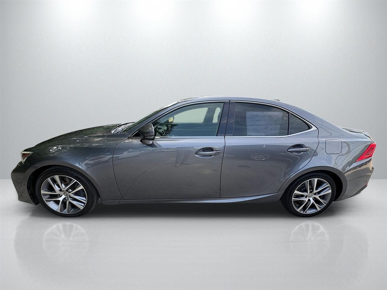 Lexus IS 300 RWD 2020
