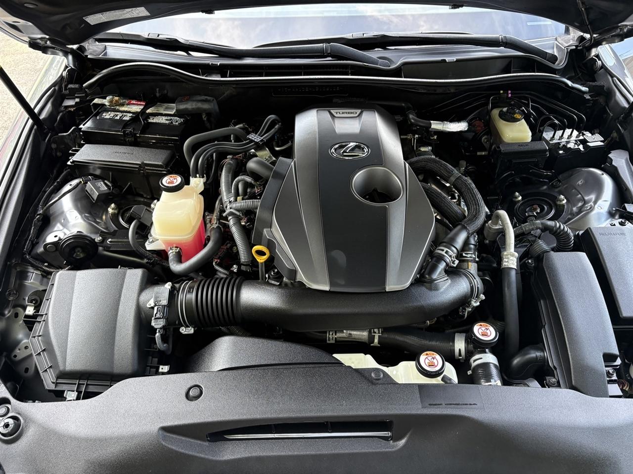 Lexus IS 300 RWD 2020