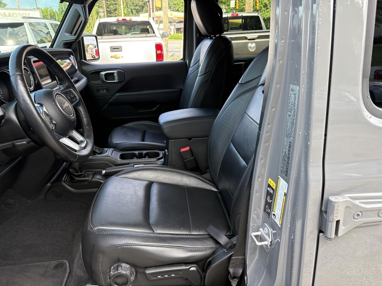 Jeep Wrangler Unlimited Sahara 2021