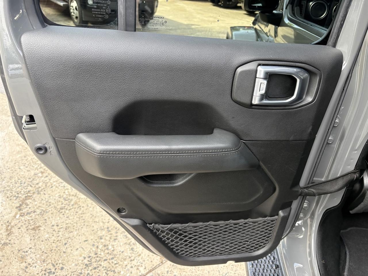 Jeep Wrangler Unlimited Sahara 2021