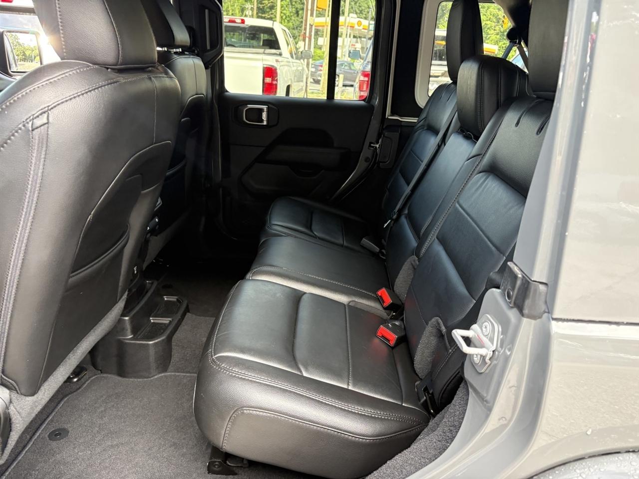 Jeep Wrangler Unlimited Sahara 2021