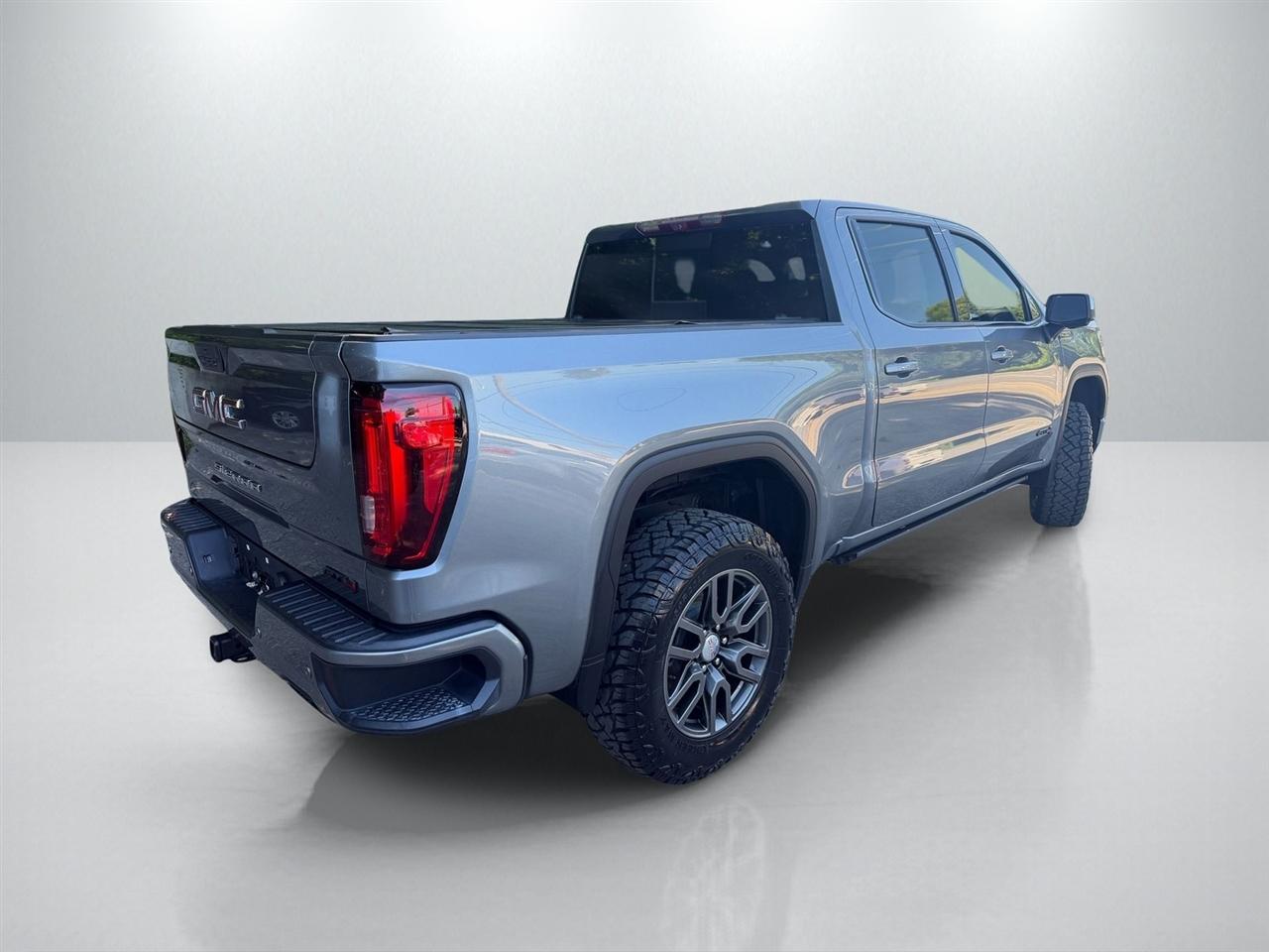 GMC Sierra 1500 AT4 Crew Cab 4WD 2020