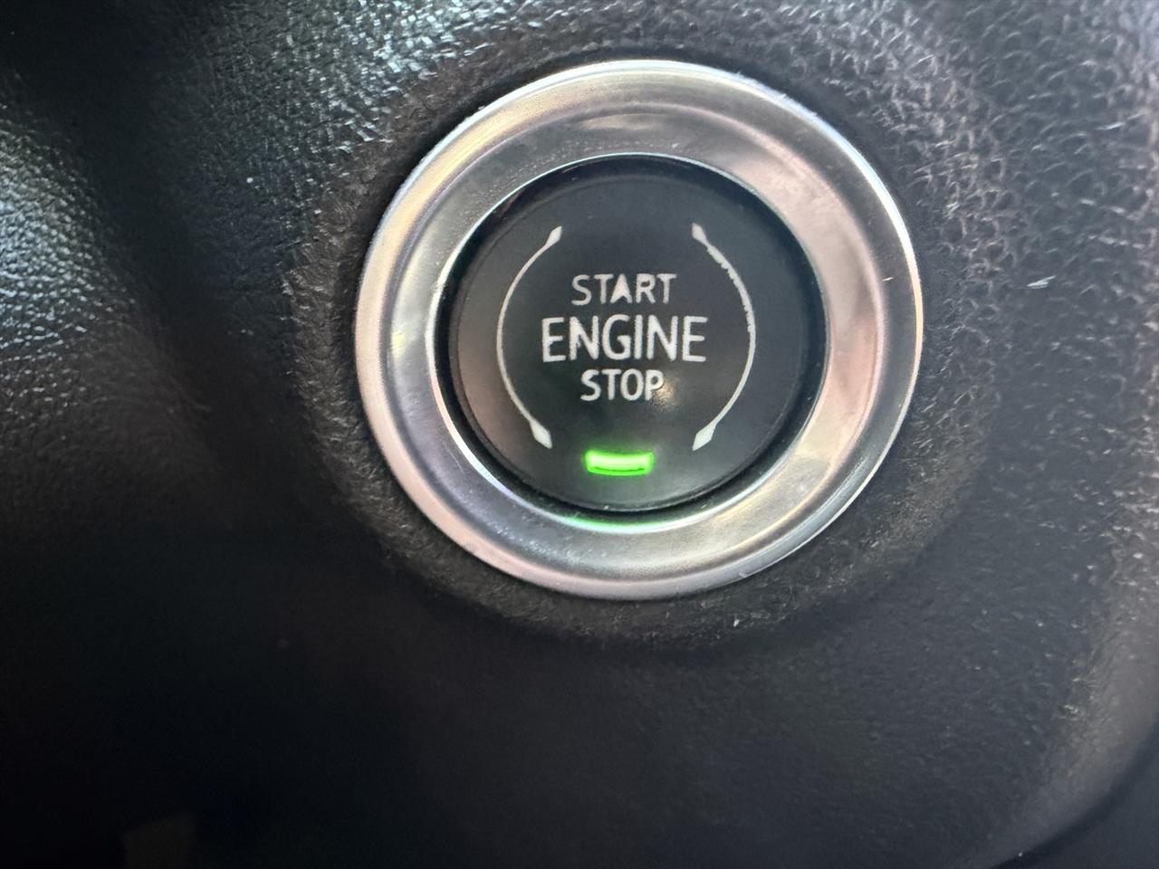 GMC Sierra 1500 AT4 Crew Cab 4WD 2020