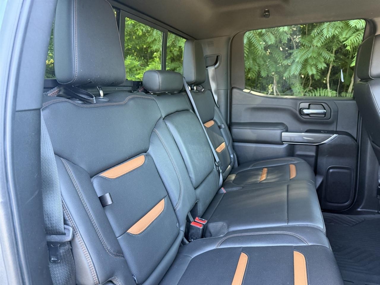 GMC Sierra 1500 AT4 Crew Cab 4WD 2020