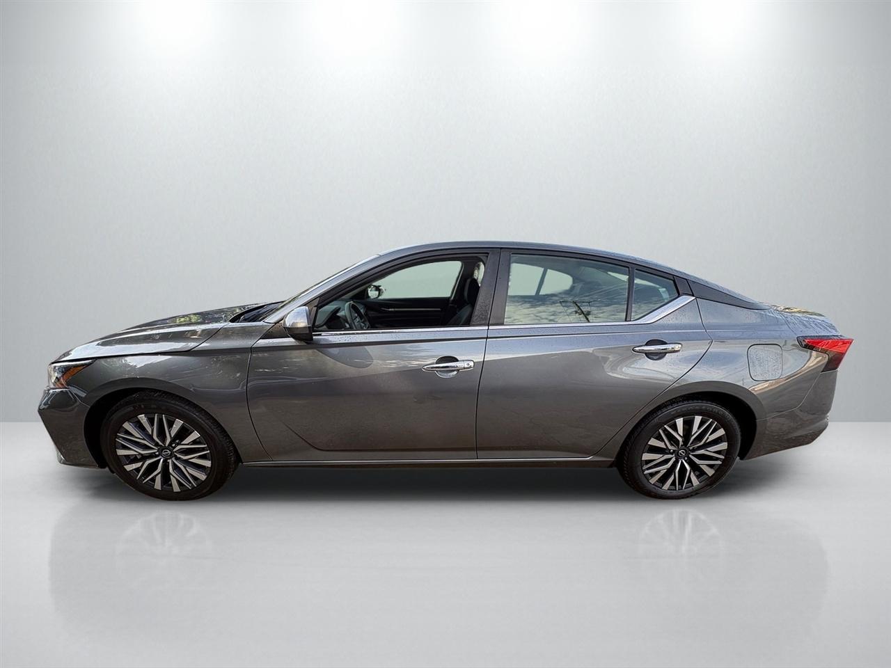 Nissan Altima 2.5 SV 2023