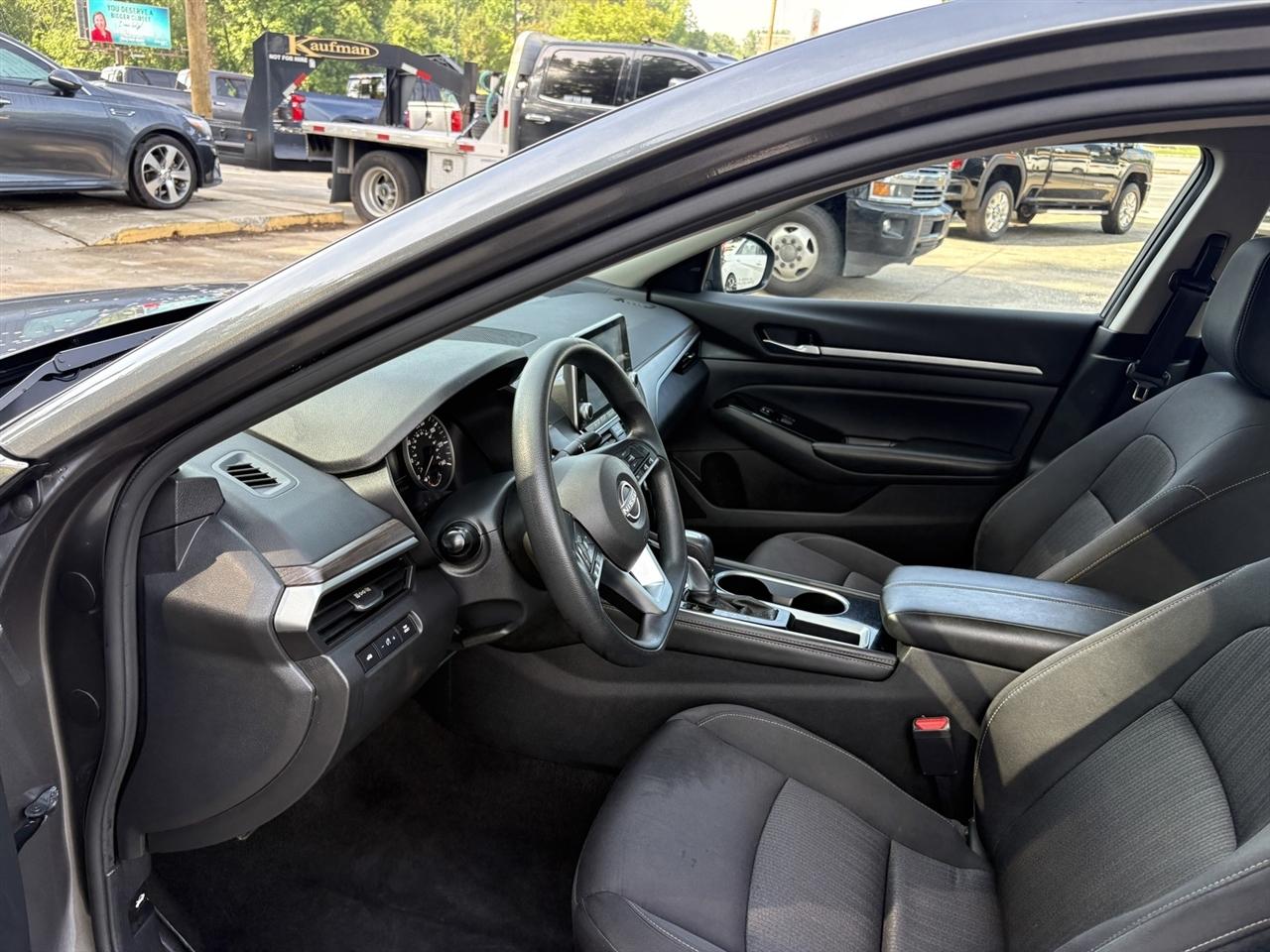 Nissan Altima 2.5 SV 2023
