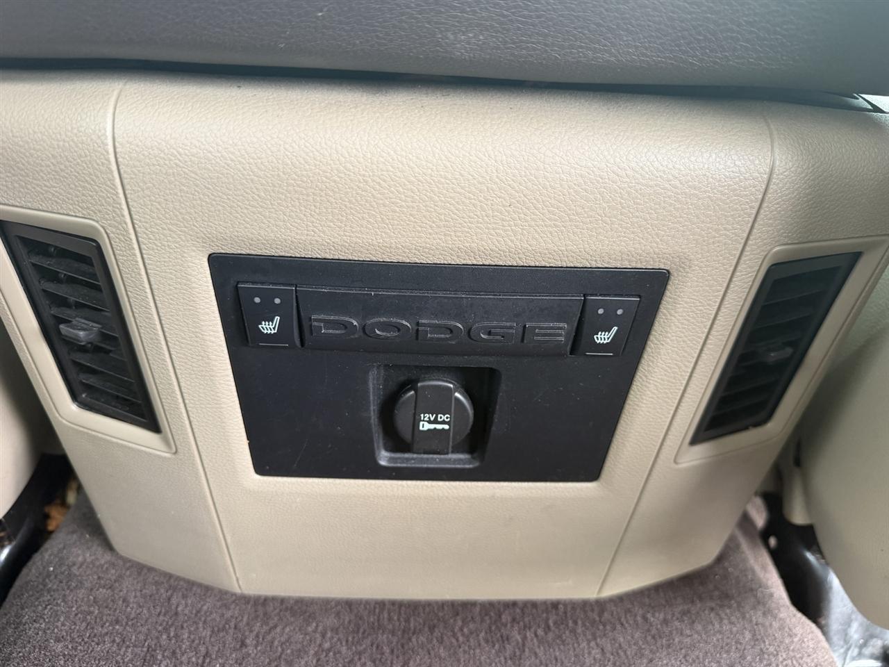 Dodge 2500 Laramie Crew Cab 4WD 2011