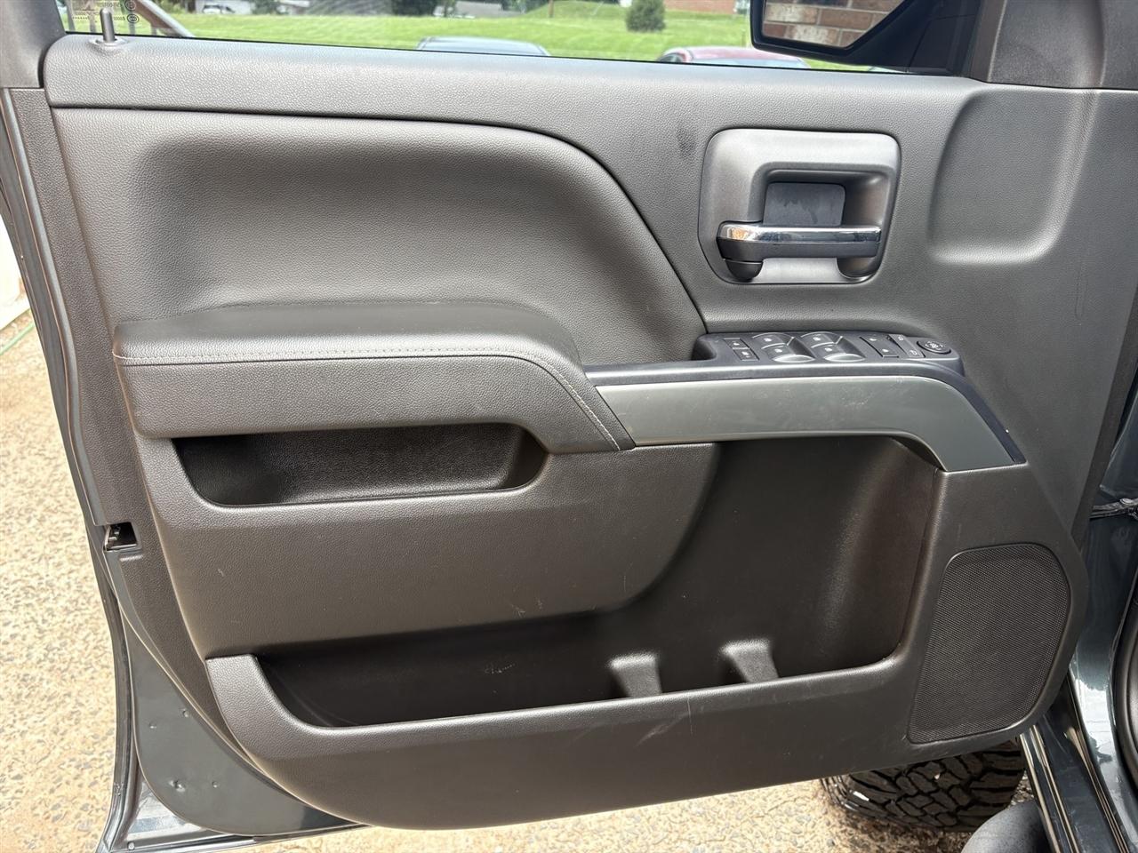 Chevrolet Silverado 1500 Custom Crew Cab 4WD 2019
