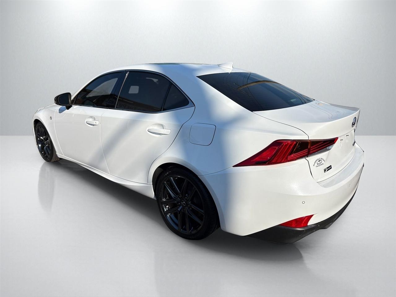 Lexus IS F SPORT 300 RWD 2019