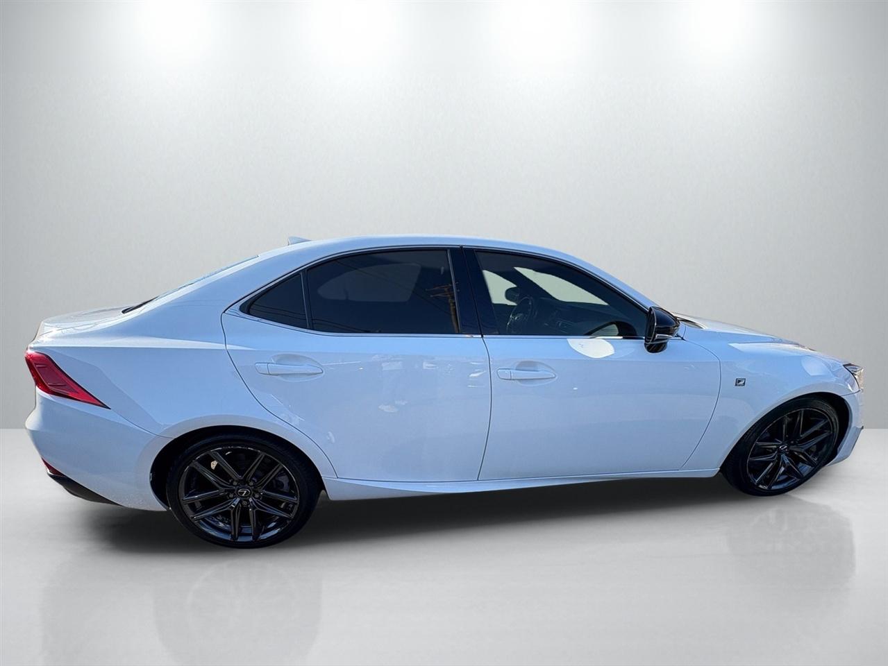 Lexus IS F SPORT 300 RWD 2019