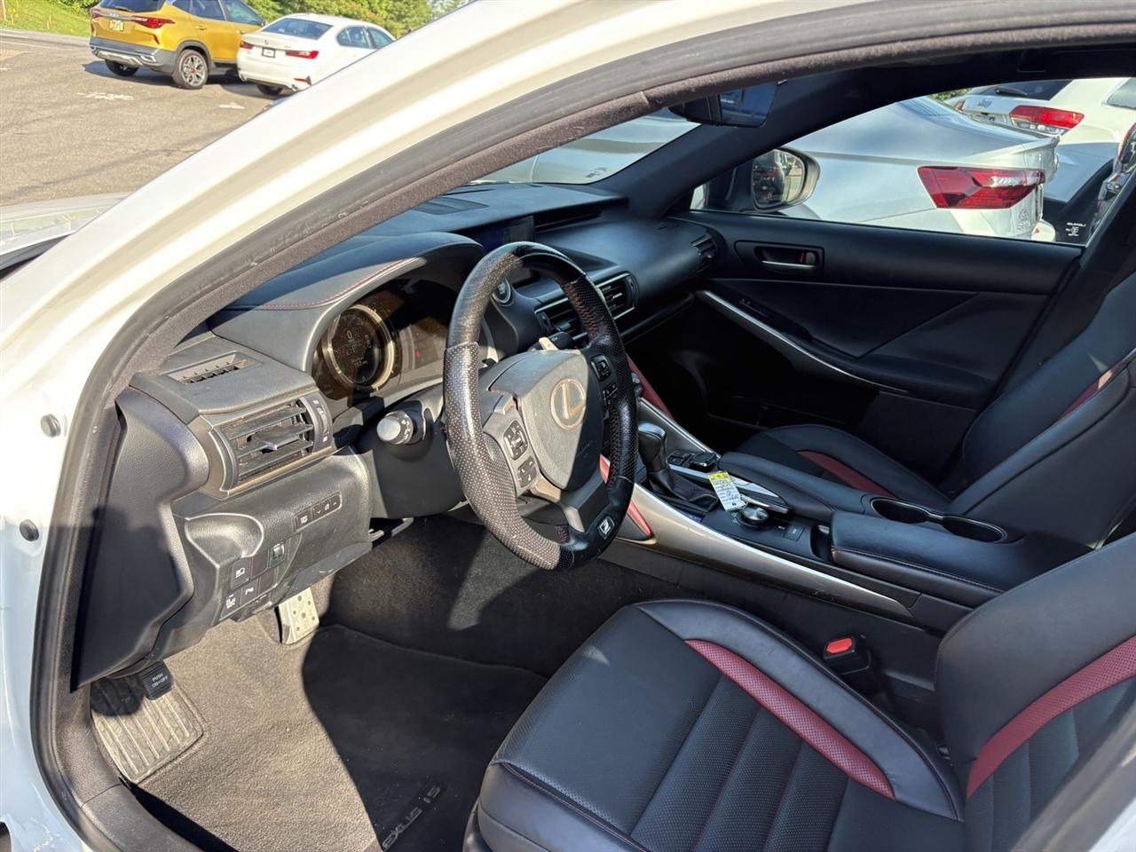 Lexus IS F SPORT 300 RWD 2019
