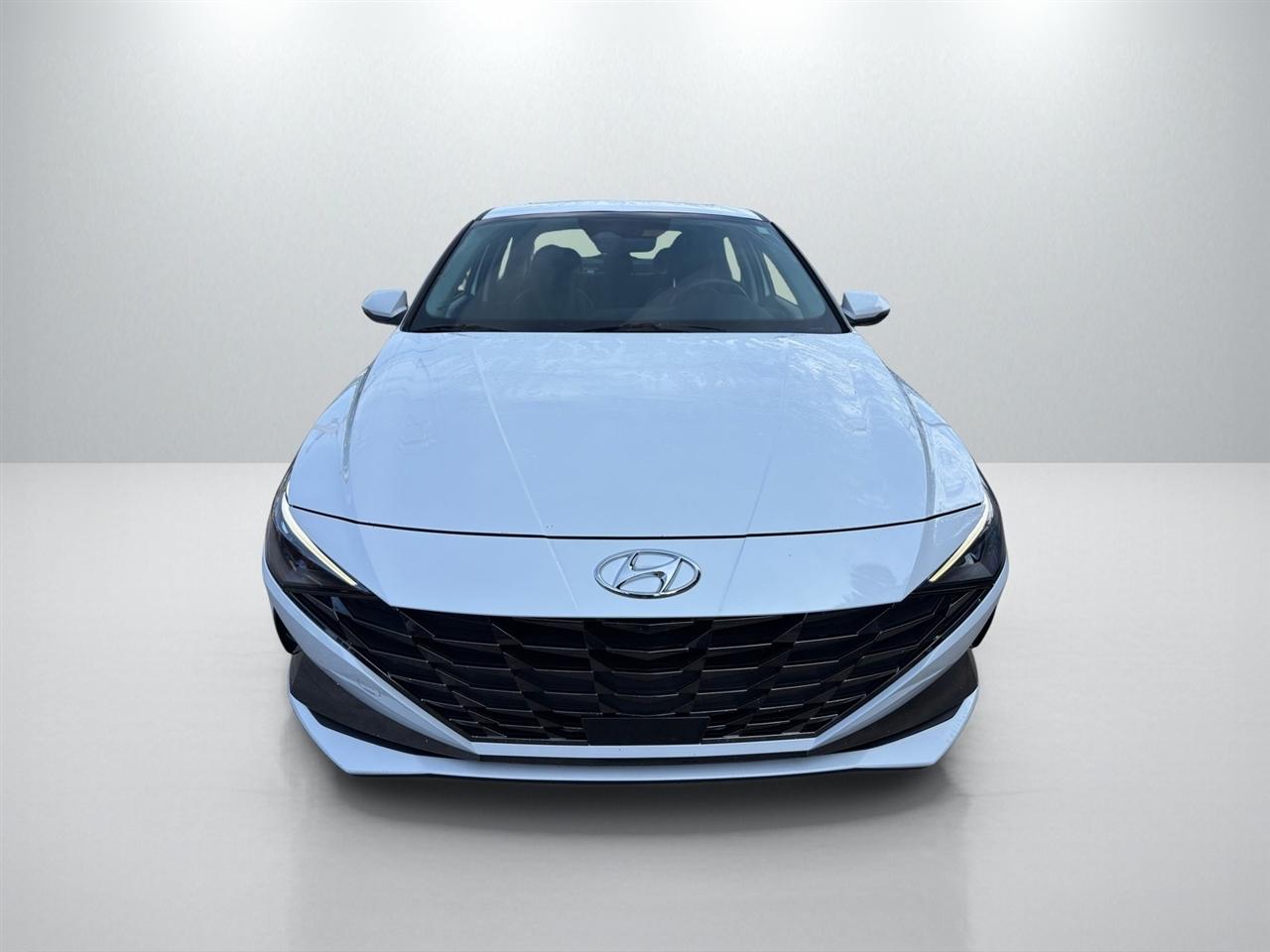 Hyundai Elantra Limited 2024