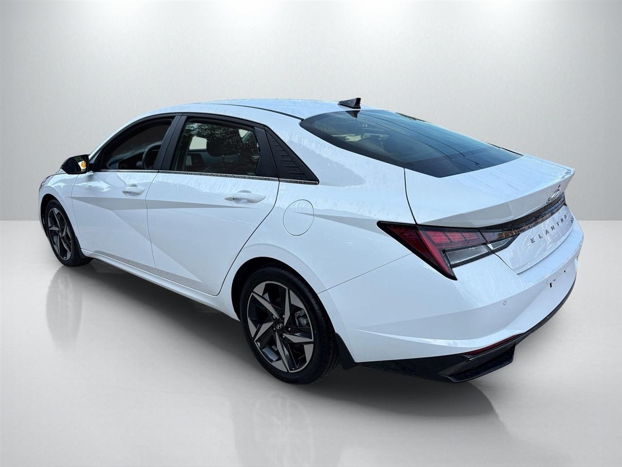 Hyundai Elantra Limited 2024