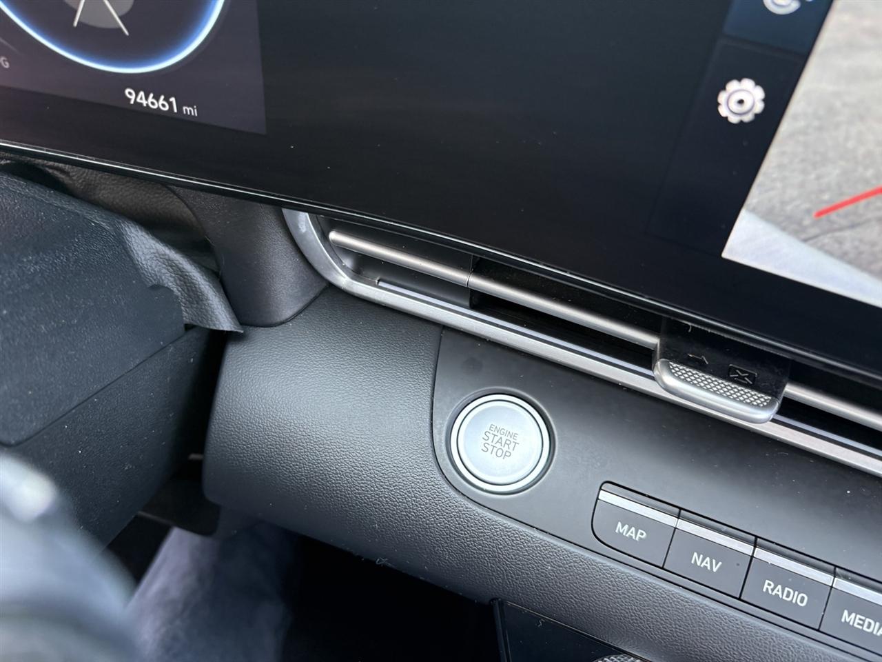 Hyundai Elantra Limited 2024