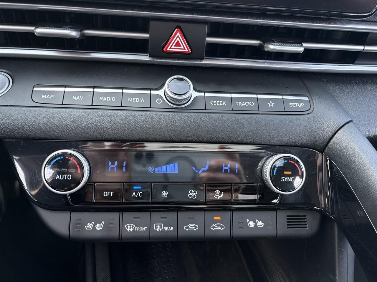 Hyundai Elantra Limited 2024