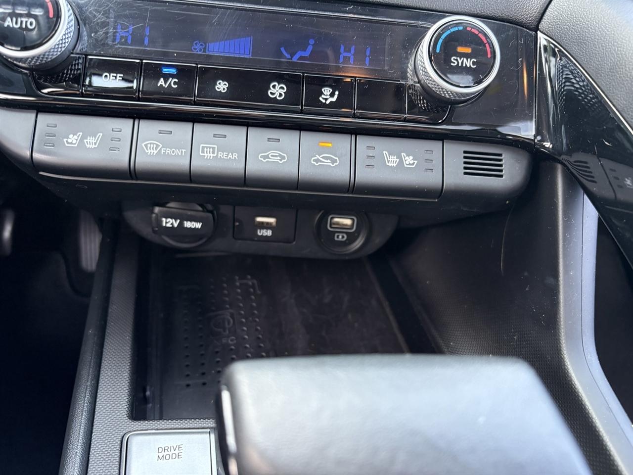 Hyundai Elantra Limited 2024