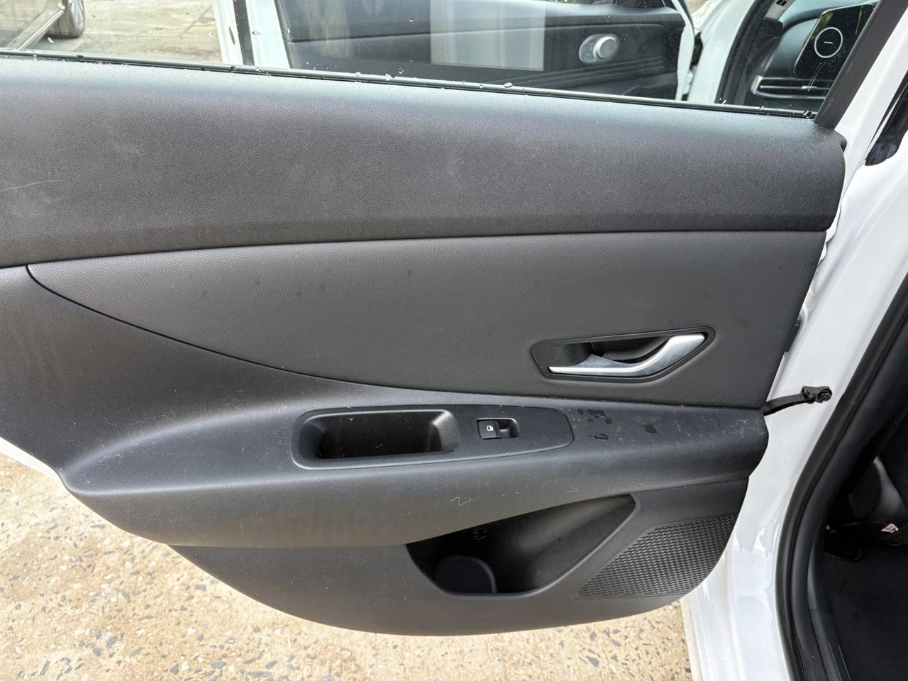 Hyundai Elantra Limited 2024