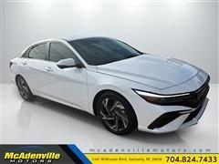 2024 Hyundai Elantra 