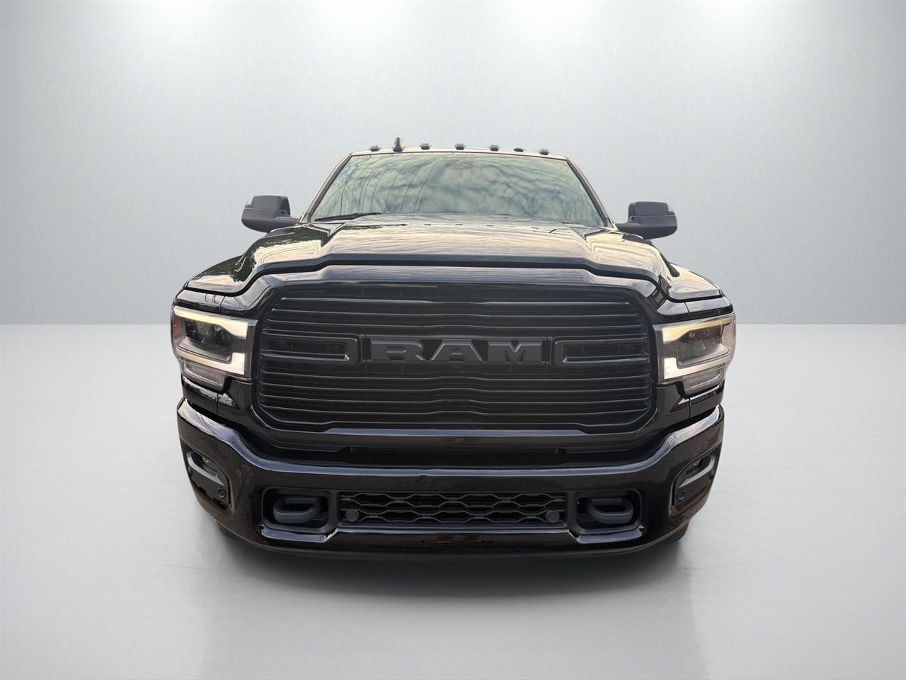 RAM 3500 Laramie Mega Cab 4WD DRW 2022