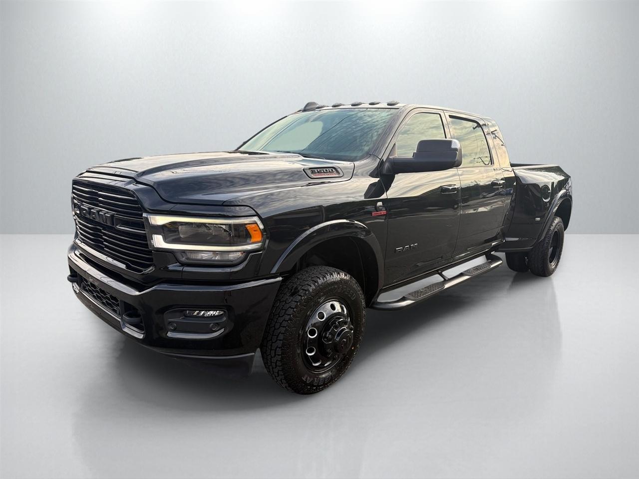 RAM 3500 Laramie Mega Cab 4WD DRW 2022