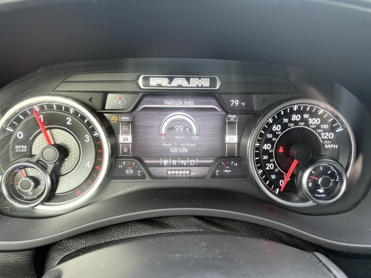 RAM 3500 Laramie Mega Cab 4WD DRW 2022