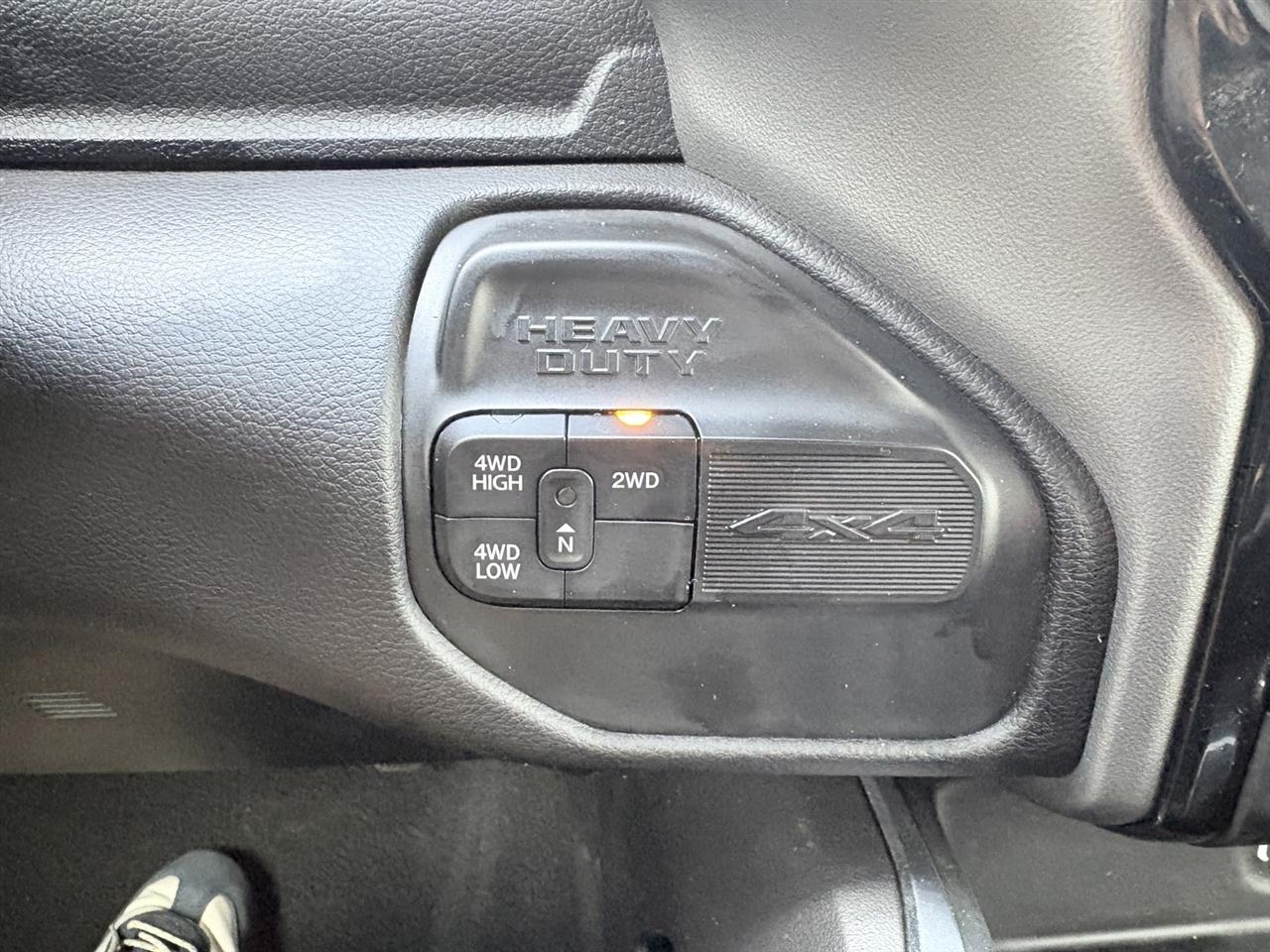 RAM 3500 Laramie Mega Cab 4WD DRW 2022