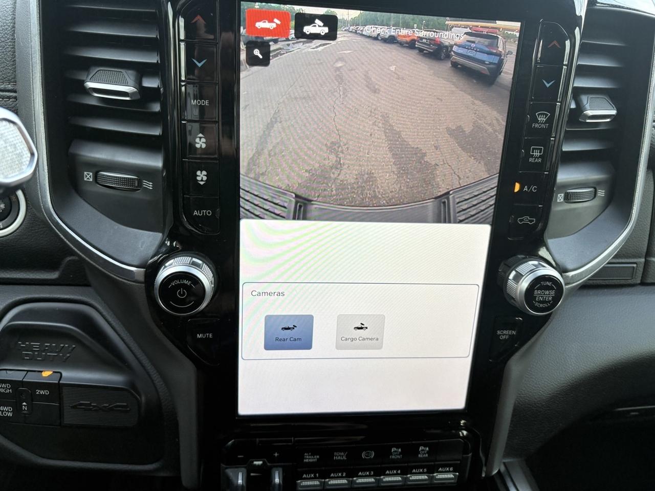 RAM 3500 Laramie Mega Cab 4WD DRW 2022