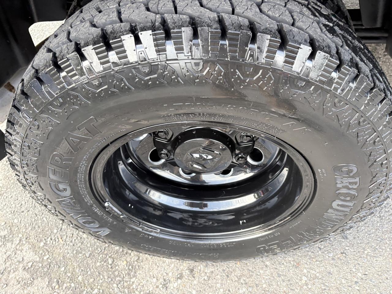 RAM 3500 Laramie Mega Cab 4WD DRW 2022