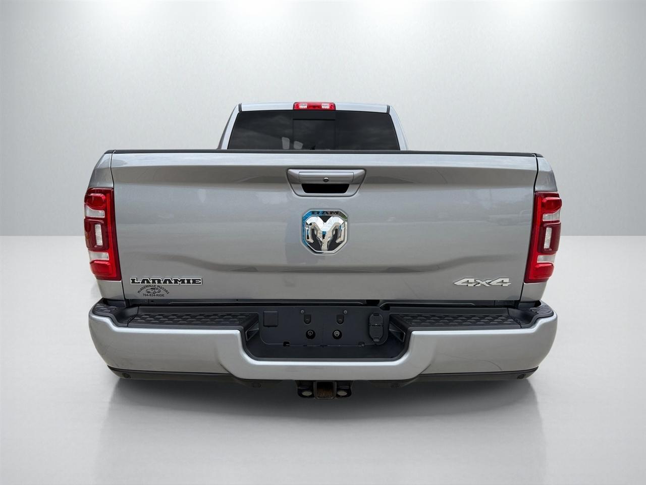 RAM 2500 Laramie Crew Cab SWB 4WD 2024