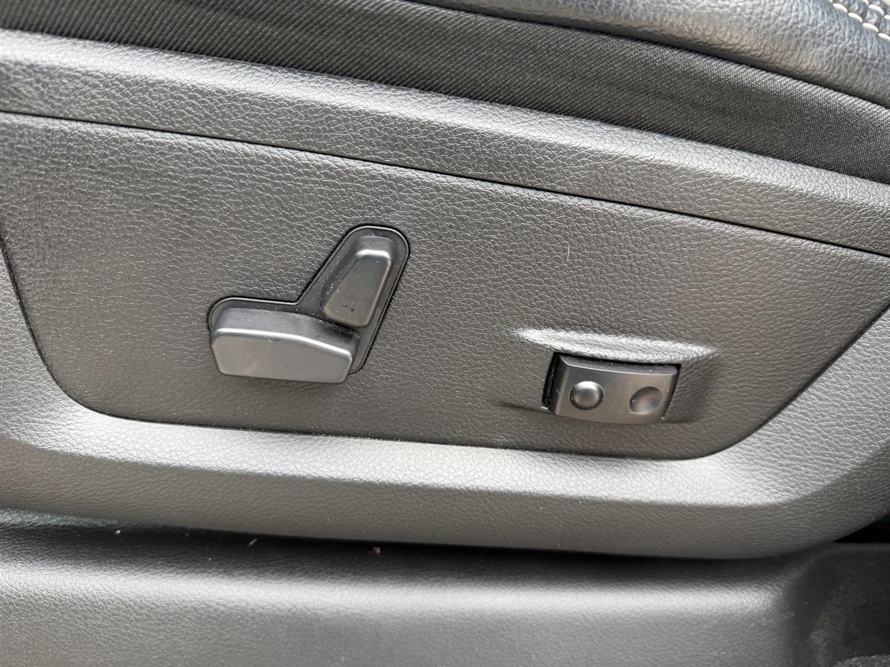 RAM 2500 Laramie Crew Cab SWB 4WD 2024