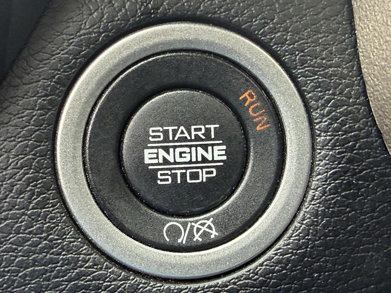 RAM 2500 Laramie Crew Cab SWB 4WD 2024